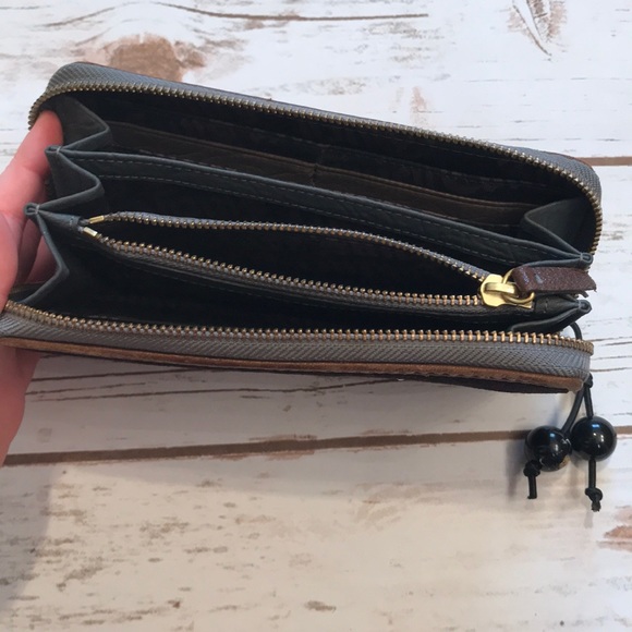 Juicy Wallet - Picture 2 of 4